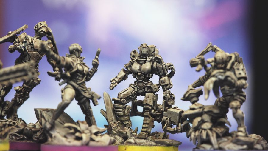 ISS Vanguard (French) ***Box with minor damage***