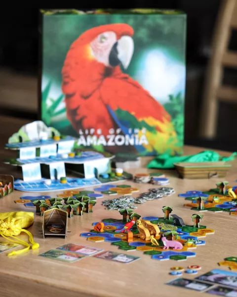 Life of the Amazonia (anglais)